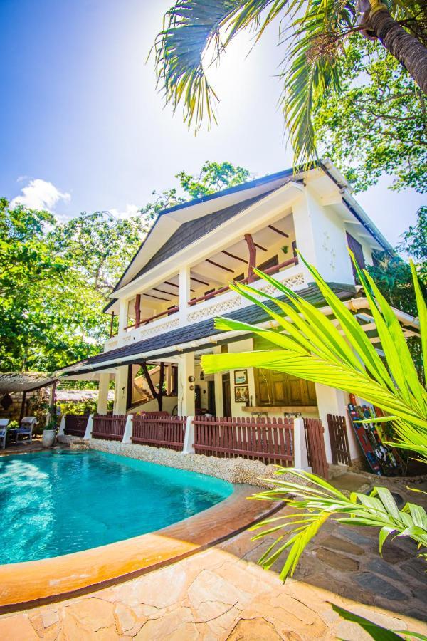 Kwale Mami Wata House Bed & Breakfast エクステリア 写真