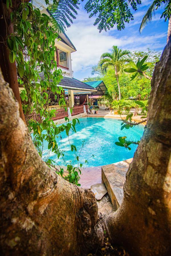 Kwale Mami Wata House Bed & Breakfast エクステリア 写真